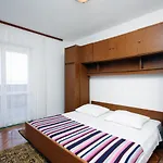 And With Parking Space Barbat, Rab - 5070 게스트하우스 2*