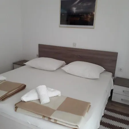 Гостевой дом And With Parking Space Barbat, Rab - 5070 Barbat na Rabu