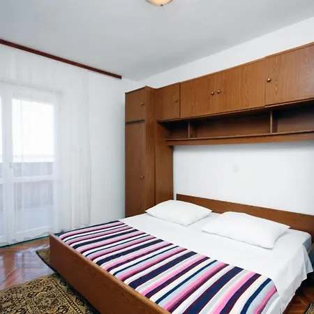 And With Parking Space Barbat, Rab - 5070 Guest house 2*