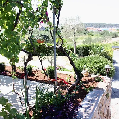 Gasthof And With Parking Space Barbat, Rab - 5070