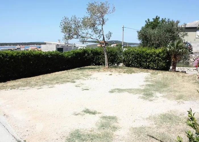 And With Parking Space Barbat, Rab - 5070 ゲストハウス Barbat na Rabu