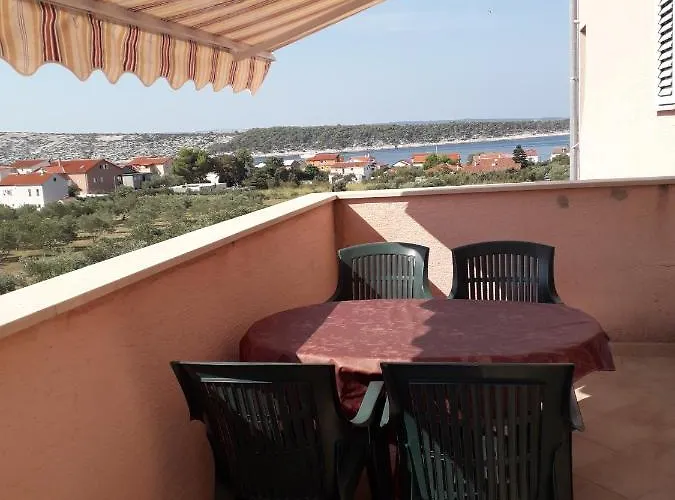 ゲストハウス And With Parking Space Barbat, Rab - 5070