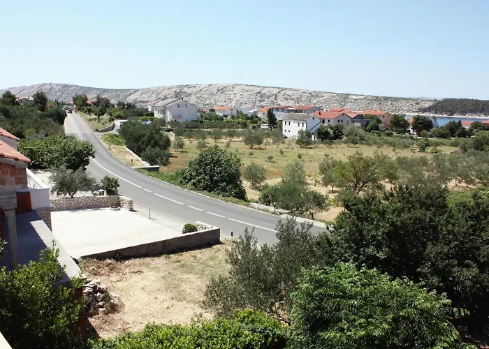 Konukevi And With Parking Space Barbat, Rab - 5070